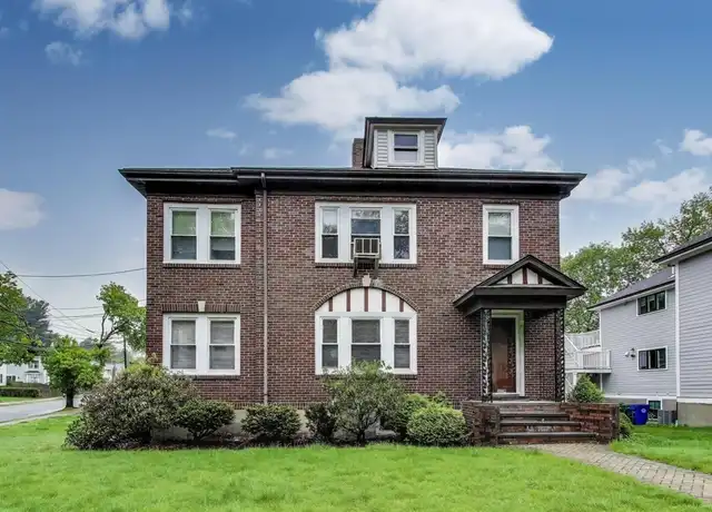 Property at 129 Oxford Rd Unit 2, Newton Centre, MA, 02459, 2 beds, 1 bath, [object Object]