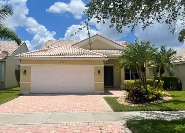 Property at 916 Savannah Falls Dr, Weston, FL, 33327, 3 beds, 2 baths, [object Object]
