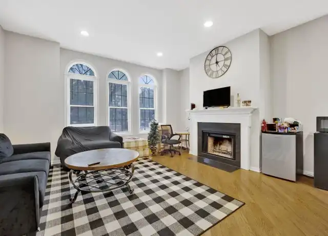 Property at 1512 N Wood St, Chicago, IL, 60622, 4 beds, 3 baths, [object Object]