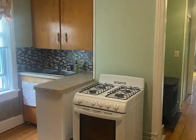 Property at 1613 Mendon Rd Unit 3, Cumberland, RI, 02864, 1 bed, 1 bath, [object Object]