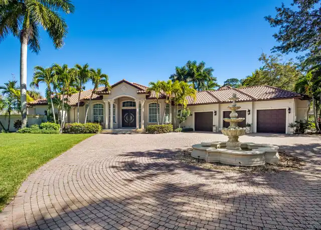 Property at 1896 Oakes Blvd, Naples, FL, 34119, 5 beds, 4 baths, [object Object]