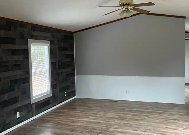 Property at 476 N Forest St, Plain Dealing, LA, 71064, 3 beds, 2 baths, [object Object]