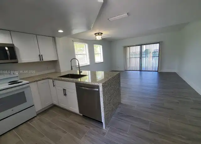 Property at 5200 NW 31st Ave #210, Fort Lauderdale, FL, 33309, 2 beds, 2.5 baths, [object Object]