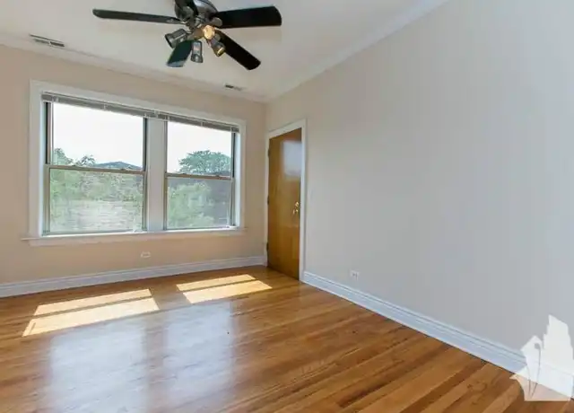 Property at 1212 W Waveland Ave, Chicago, IL, 60613, 2 beds, 1 bath, [object Object]