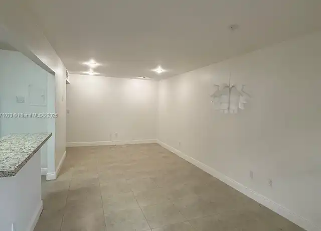 Property at 5839 SW 74th Ter #104, South Miami, FL, 33143, 1 bed, 1 bath, [object Object]