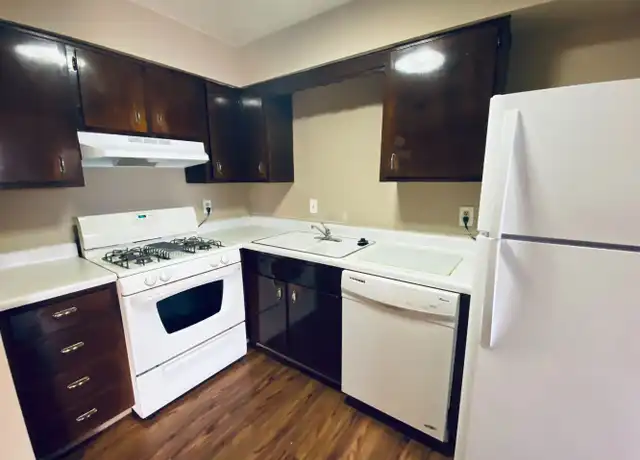 Property at 1110 W Virginia Ln Unit 1300-12, Olathe, KS, 66061, 1 bed, 1 bath, [object Object]