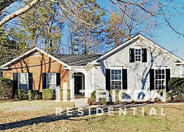 Property at 6909 Alanbrook Rd, Charlotte, NC, 28215, 3 beds, 2 baths, [object Object]