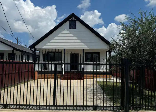 Property at 901 E 38th St Unit A, Houston, TX, 77022, 2 beds, 2 baths, [object Object]