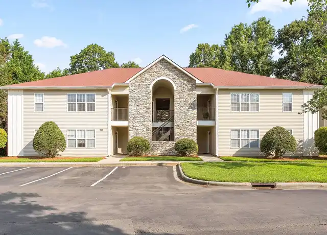 Property at Nevin Place Apartments - 3146 Baroda Ln, Charlotte, NC, 28269, 1-2 bed, 1 bath, [object Object]