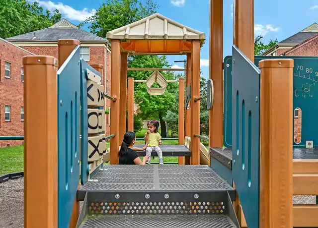 Property at Hamilton Manor - 3342 Lancer Dr, Hyattsville, MD, 20782, 1-2 bed, 1 bath, [object Object]