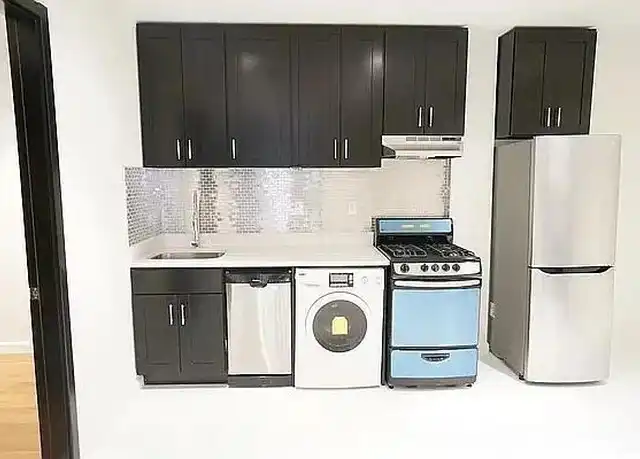 Property at 204 W 108th St Unit 5, New York, NY, 10025, 3 beds, 2 baths, [object Object]