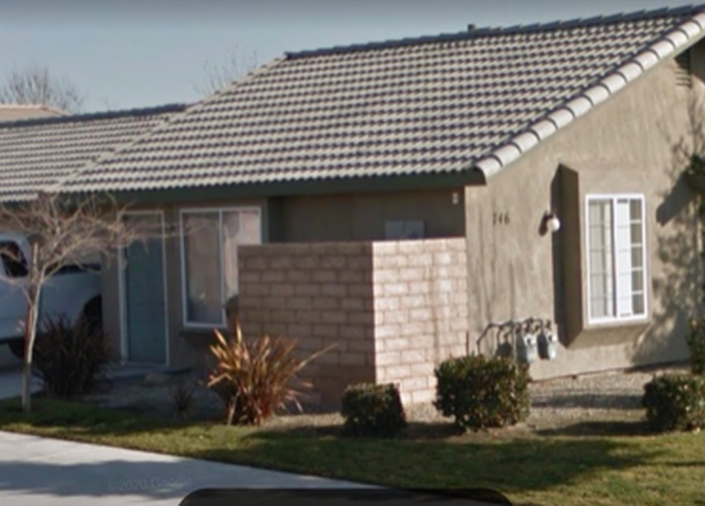 Photo of 746 Spring Meadow Ct Unit 1, Bakersfield, CA 93308