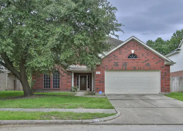 Property at 18718 Summer Anne Dr, Humble, TX, 77346, 5 beds, 3.5 baths, [object Object]