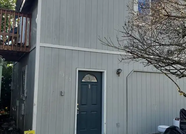 Property at 1305 14th St, Bremerton, WA, 98337, 1 bed, 1 bath, [object Object]