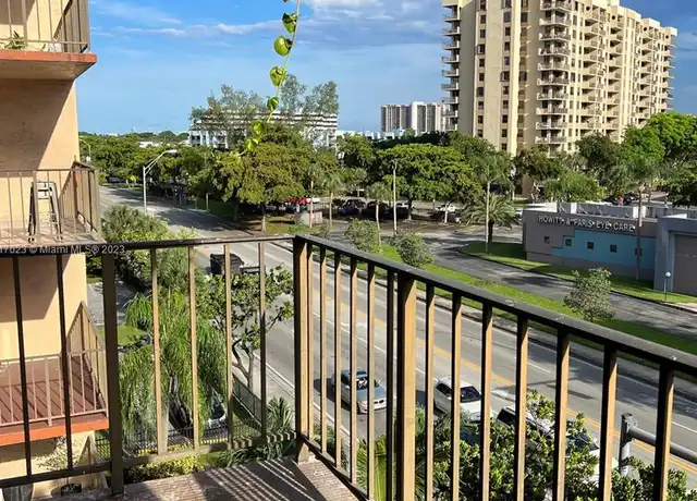 Property at 1465 NE 123rd St, Miami, FL, 33161, 1 bed, 1 bath, [object Object]