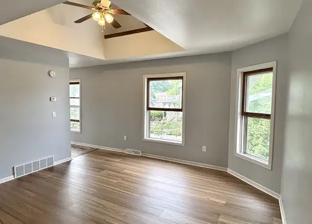 Property at 2343 N Oakland Ave Unit 2343, Milwaukee, WI, 53211, 2 beds, 1 bath, [object Object]