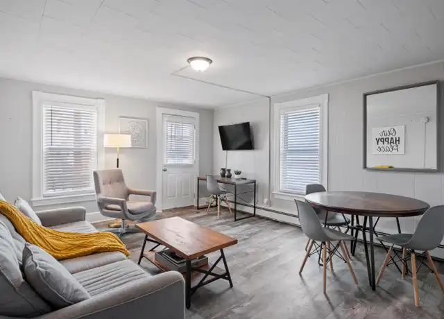 Property at 526 Hevey St Unit 3, Manchester, NH, 03102, 1 bed, 1 bath, [object Object]