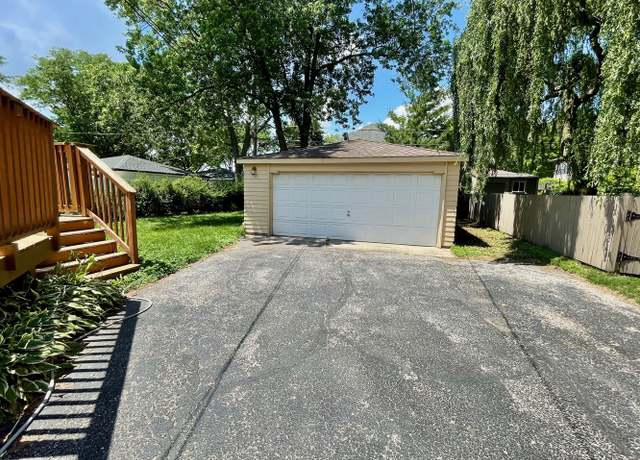 Photo of 980 S Spring Rd, Elmhurst, IL 60126