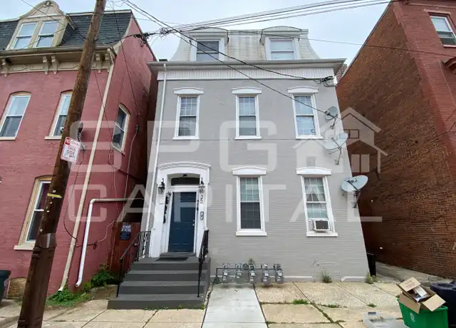 Property at 35 W Maple St Unit 4, York, PA, 17401, 1 bed, 1 bath, [object Object]