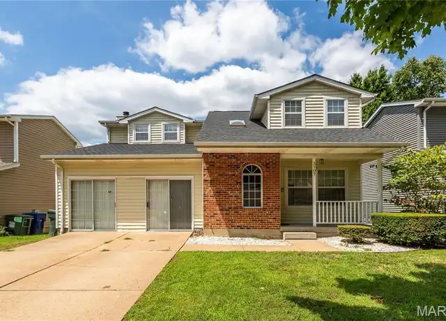 Property at 3107 Lavender Ln, Saint Louis, MO, 63139, 3 beds, 2.5 baths, [object Object]