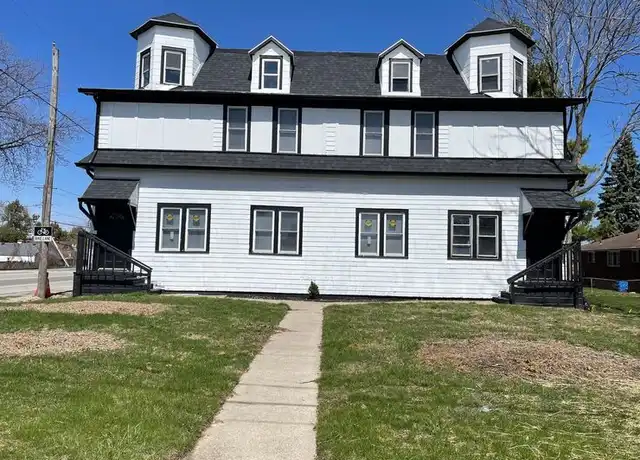 Property at 2803 131st St Unit 1, Toledo, OH, 43611, 4 beds, 1 bath, [object Object]