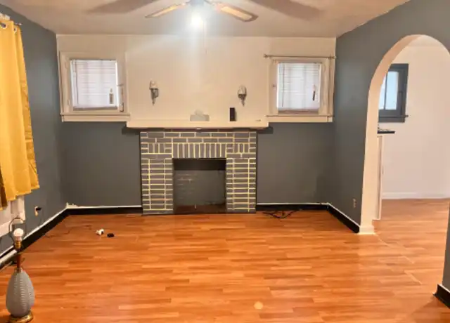 Property at 614 S Main St, Pittsburgh, PA, 15220, 3 beds, 1 bath, [object Object]