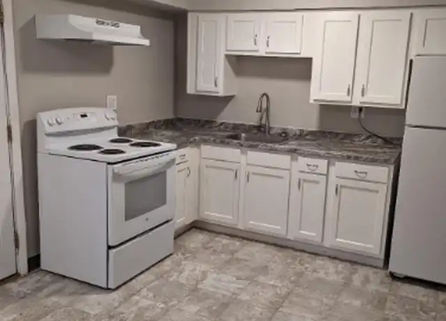 Property at 1895 Oakland Park Ave Unit 1895-B, Columbus, OH, 43224, 2 beds, 1 bath, [object Object]