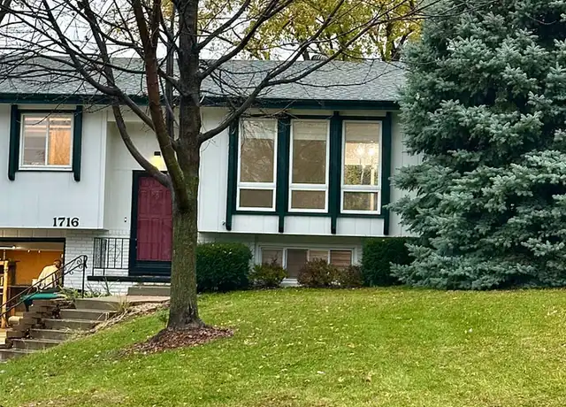Property at 1716 S 162nd St, Omaha, NE, 68130, 3 beds, 2 baths, [object Object]
