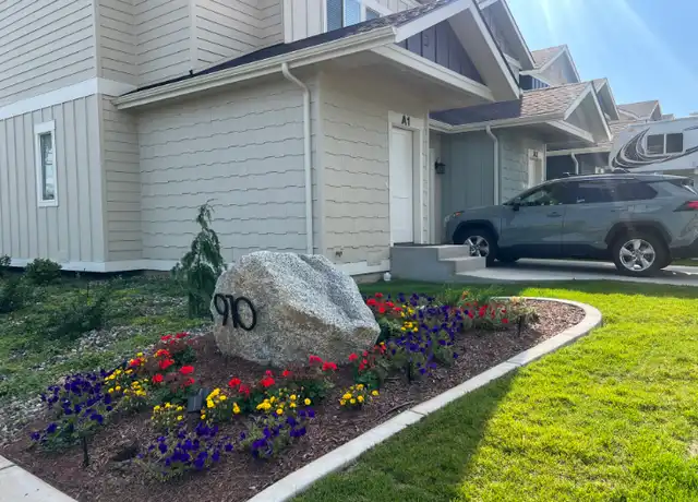 Property at 910 Poplar Ave Unit A1, Wenatchee, WA, 98801, 3 beds, 2.5 baths, [object Object]