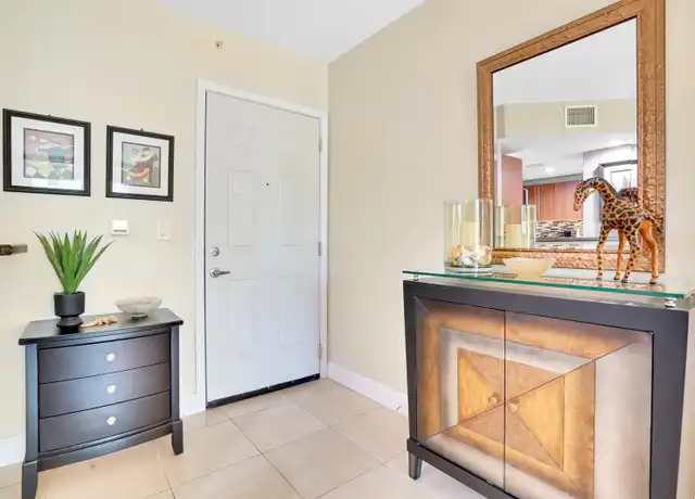 Property at 610 Clematis St #401, West Palm Beach, FL, 33401, 2 beds, 2 baths, [object Object]
