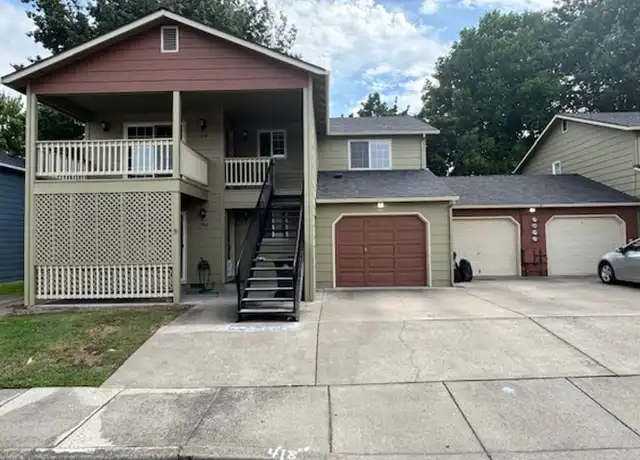 Property at 584 Village Dr, Central Point, OR, 97502, 3 beds, 2 baths, [object Object]