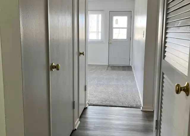 Property at 2013 NW Hickory Ln Unit 6, Ankeny, IA, 50023, 1 bed, 1 bath, [object Object]