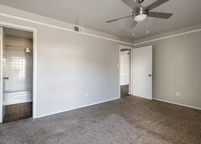 Photo of 238 E Oates Rd, Garland, TX 75043