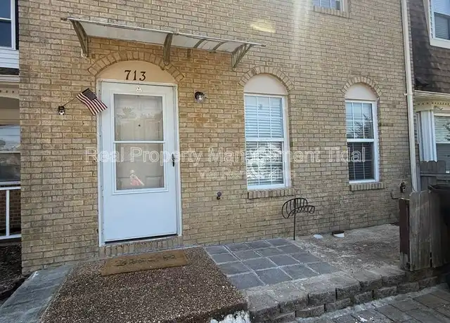 Property at 713 Westminster Ln, Virginia Beach, VA, 23454, 3 beds, 2.5 baths, [object Object]