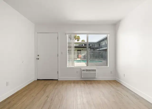 Photo of 437 E Park Ave, El Cajon, CA 92020