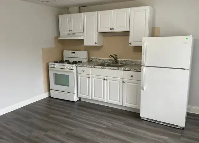 Property at 799 N Main St, Fall River, MA, 02720, 1 bed, 1 bath, [object Object]