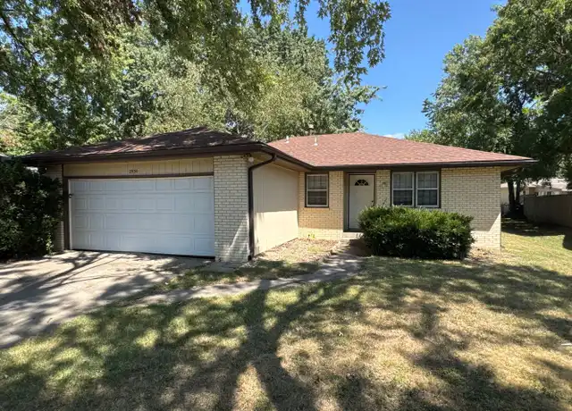 Property at 2930 S Kimbrough Ave, Springfield, MO, 65807, 3 beds, 2 baths, [object Object]