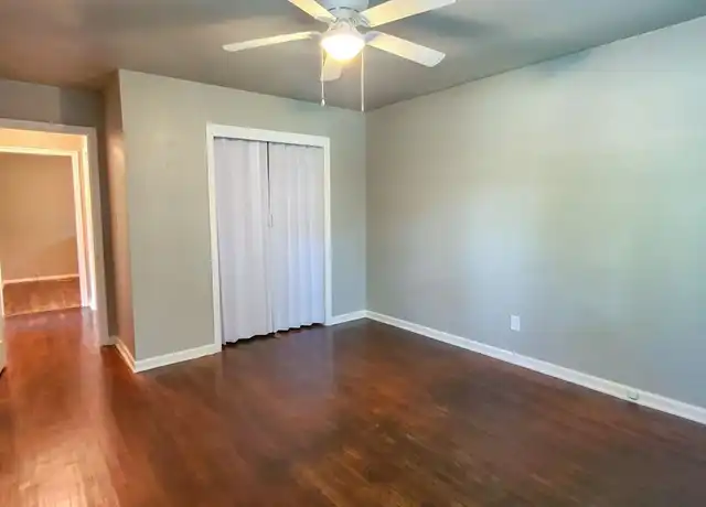 Property at 1028 W Wood St, Shawnee, OK, 74801, 2 beds, 1 bath, [object Object]
