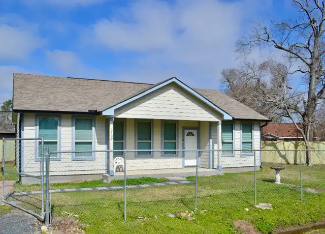 Property at 6409 Carver Rd, Houston, TX, 77091, 3 beds, 2 baths, [object Object]