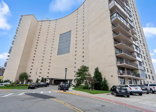 Property at 380 Mountain Rd #403, Union City, NJ, 07087, 2 beds, 2 baths, [object Object]