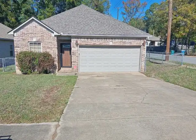 Property at 4100 W 11th St, Little Rock, AR, 72204, 3 beds, 2 baths, [object Object]