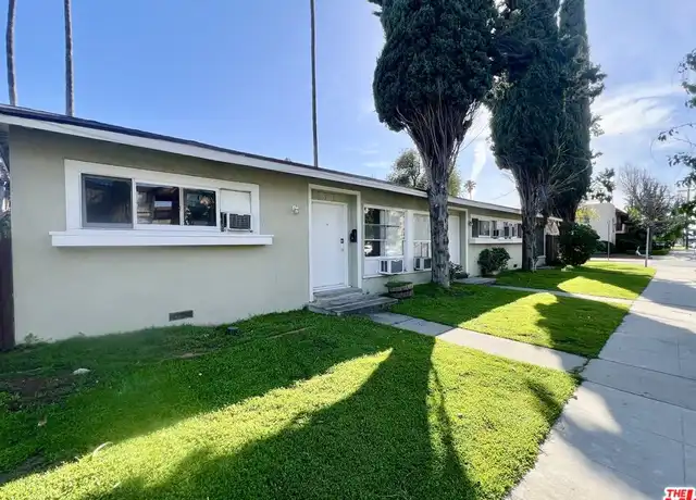 Property at 5558 Colbath Ave, Sherman Oaks, CA, 91401, 2 beds, 1 bath, [object Object]
