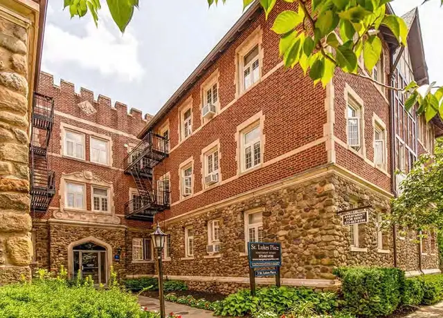 Photo of 7 Saint Lukes Pl, Montclair, NJ 07042