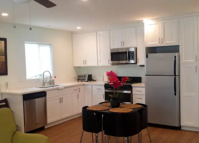 Property at 900 N Park Ave Unit 906, Inglewood, CA, 90302, 1 bed, 1 bath, [object Object]