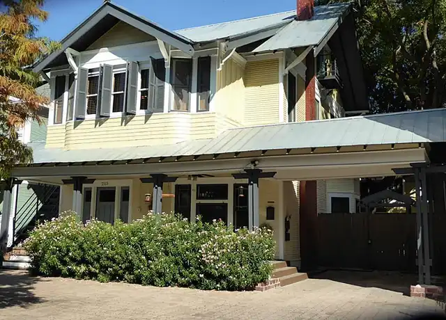 Property at 213 Stratford St Unit STT01, Houston, TX, 77006, 1 bed, 1 bath, [object Object]