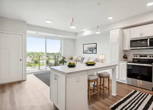 Property at The Eloise Apartments - 2850 Wayzata Blvd, Minneapolis, MN, 55405, 2 beds, 2 baths, [object Object]