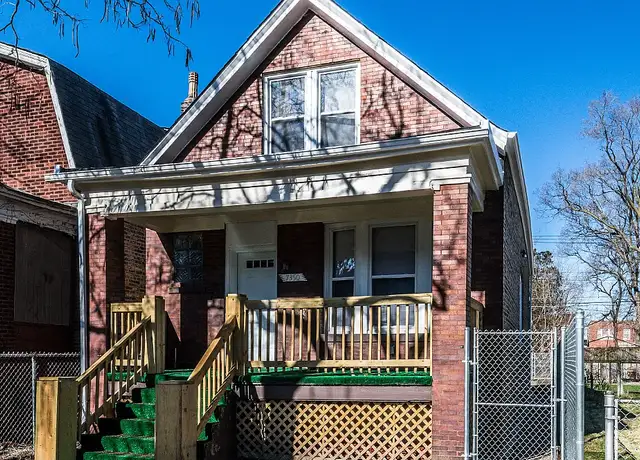 Photo of 7350 S Champlain Ave, Chicago, IL 60619