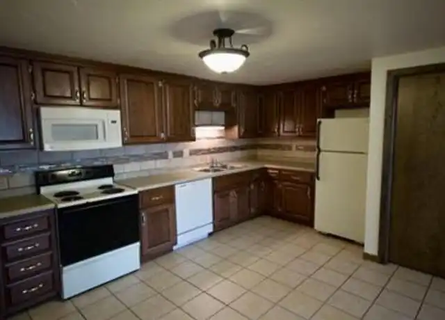 Property at 2344 Canter Ln Unit I, Ashwaubenon, WI, 54304, 1 bed, 1 bath, [object Object]