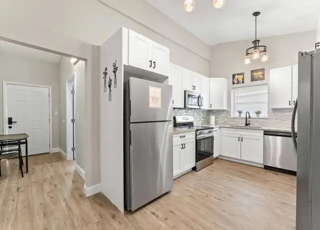 Property at 108 W Hanlon St, Tampa, FL, 33604, 1 bed, 1 bath, [object Object]