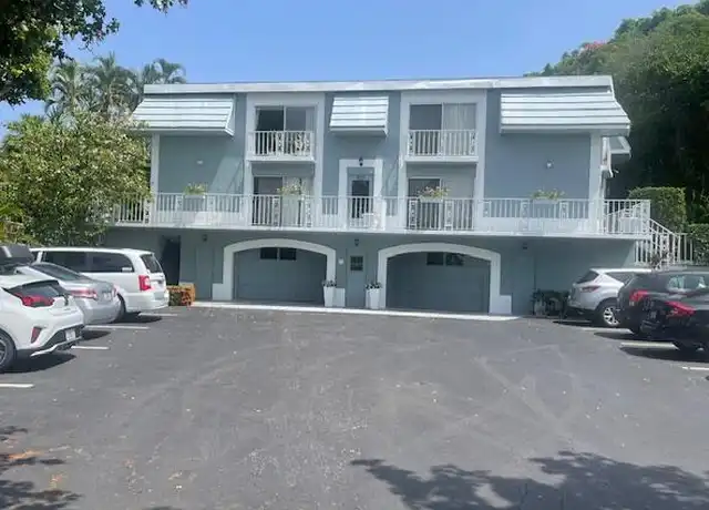 Property at 422 SW 9th St Unit 3, Boca Raton, FL, 33432, 2 beds, 2 baths, [object Object]